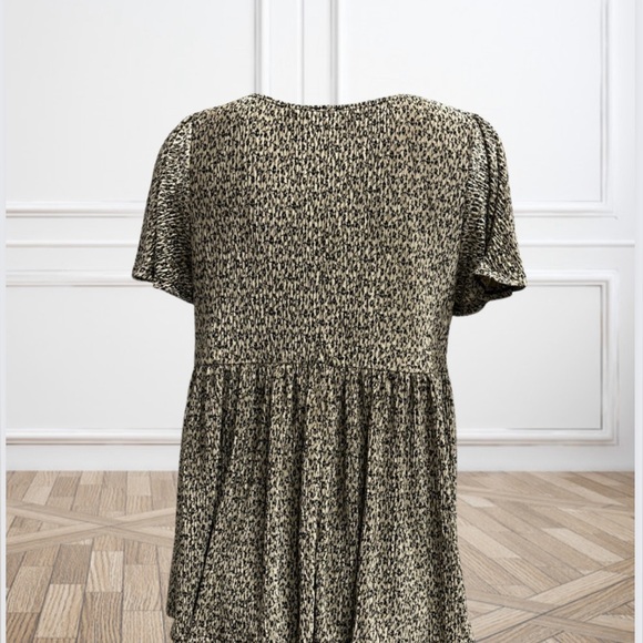 BY TOGETHER Cream & Black Floral Babydoll Peplum Top | Flowy Boho Blouse | Small - Picture 6 of 11